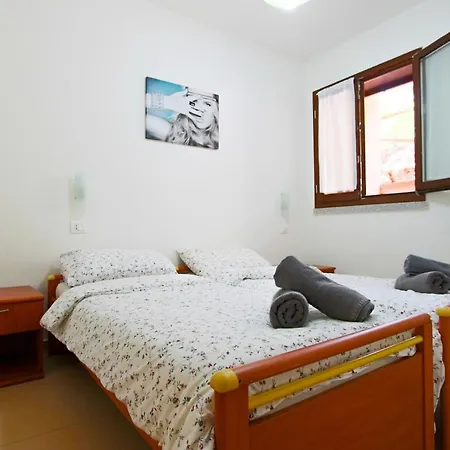 Apartment Castello Villarios
