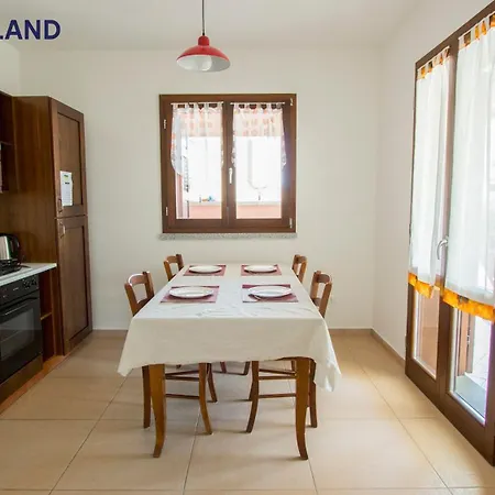 Castello Apartment *